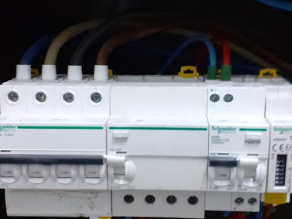 Borne de recharge EVlink — parking résidentiel
